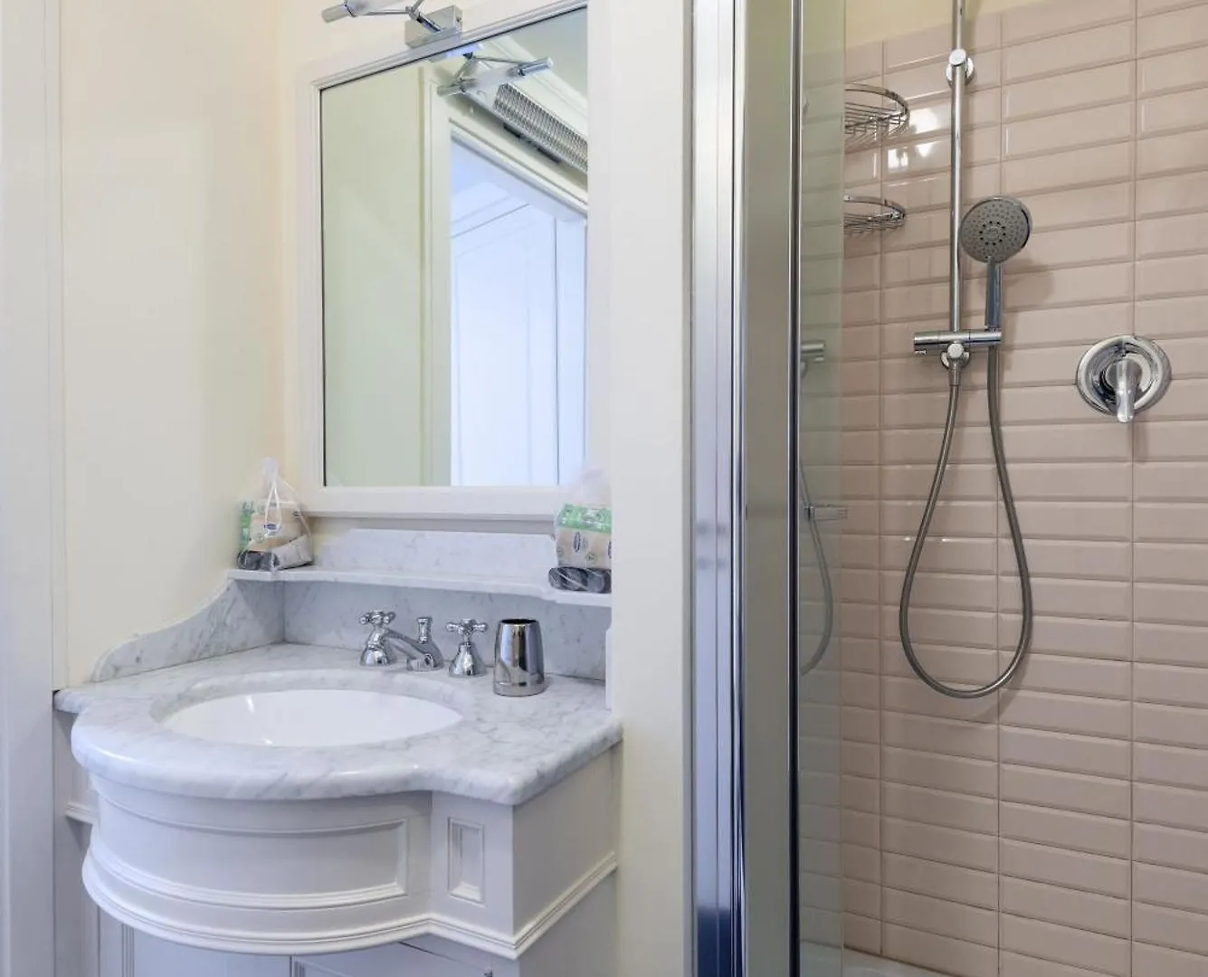 Unyca - Luxury Central Suite Firenze Italia