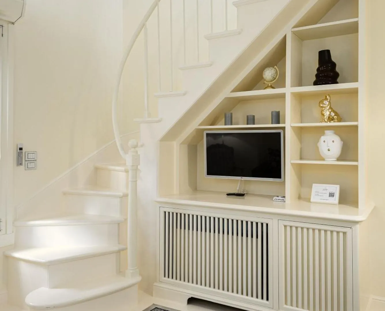 Unyca - Luxury Central Suite Firenze 0*,